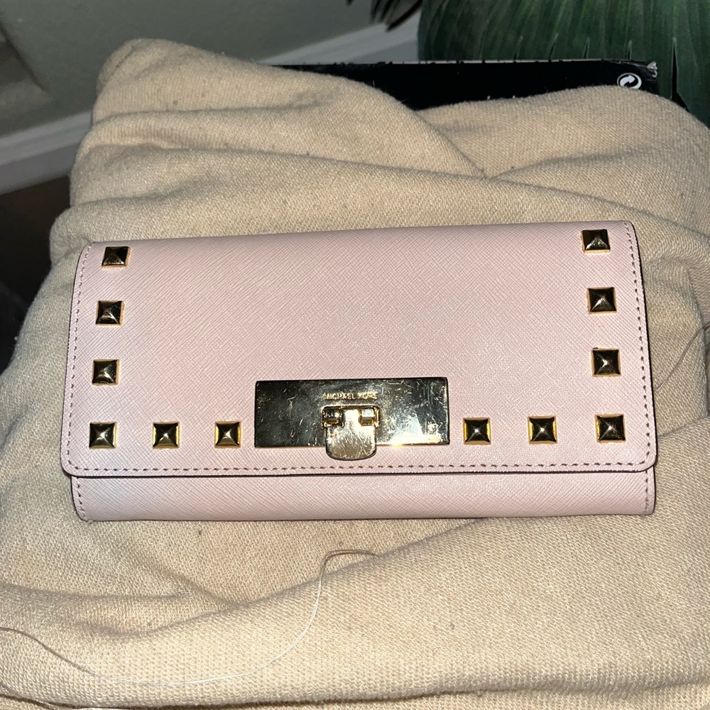 Michael Kors blush pink leather wallet